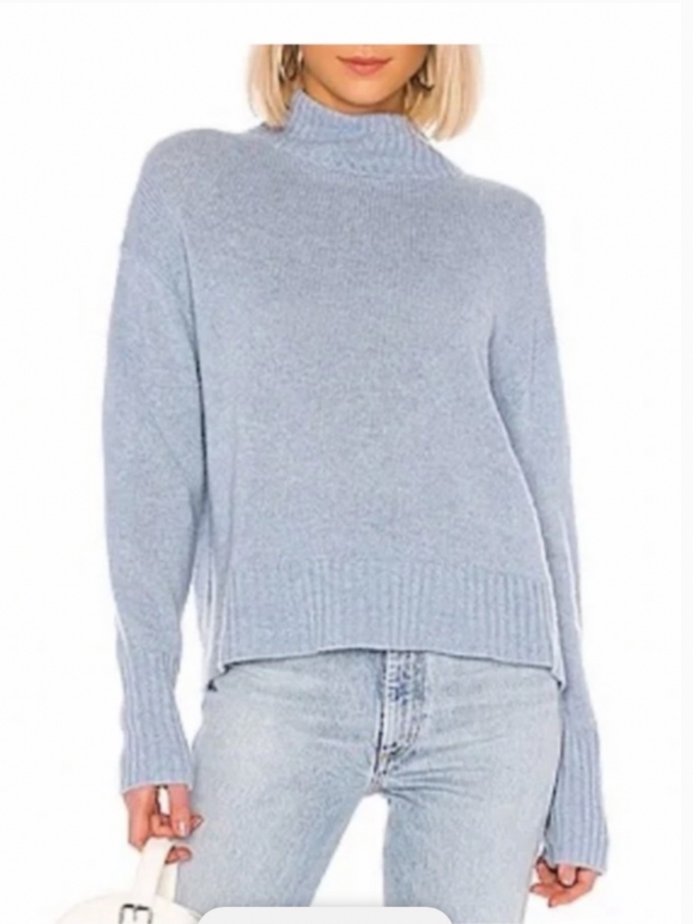 🩷 Gorgeous and soft, dusty blue cashmere sweater 🩷
